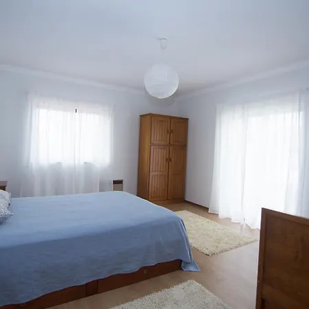Old Village Hostel *