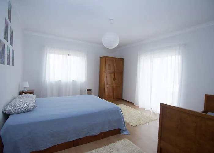 Old Village Hostel *