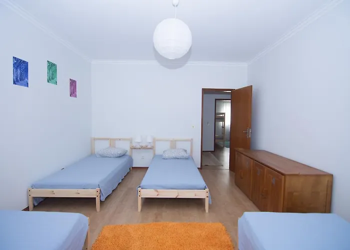 Hostel Old Village *