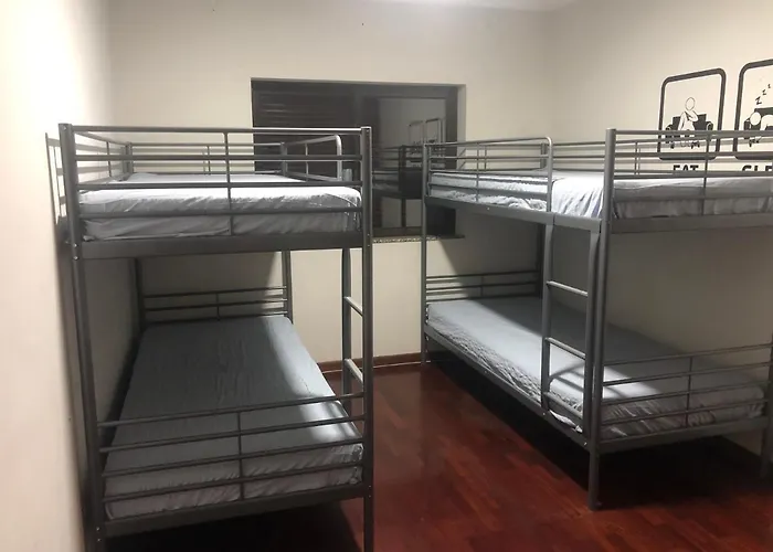 Old Village Hostel *